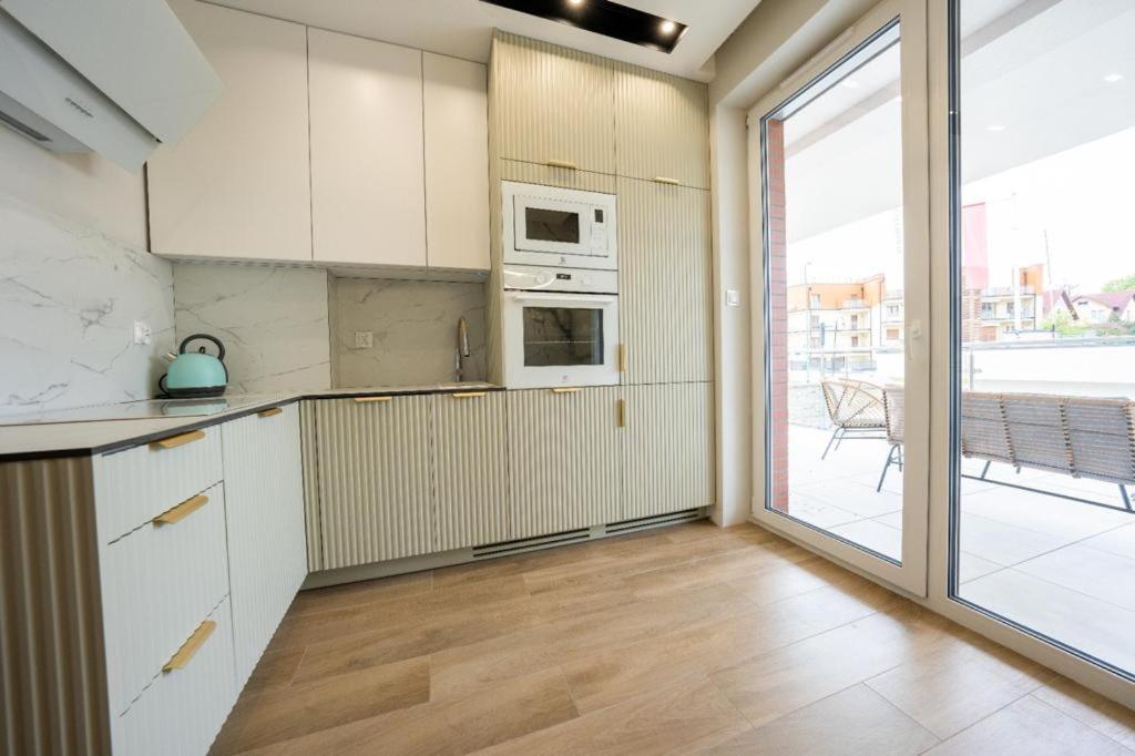 Rodzinne Apartamenty Bardzo Blisko Plazy Реваль Экстерьер фото