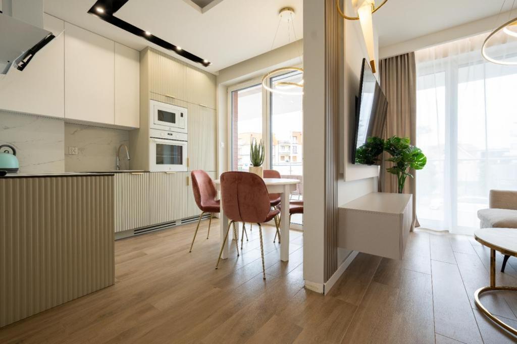 Rodzinne Apartamenty Bardzo Blisko Plazy Реваль Экстерьер фото